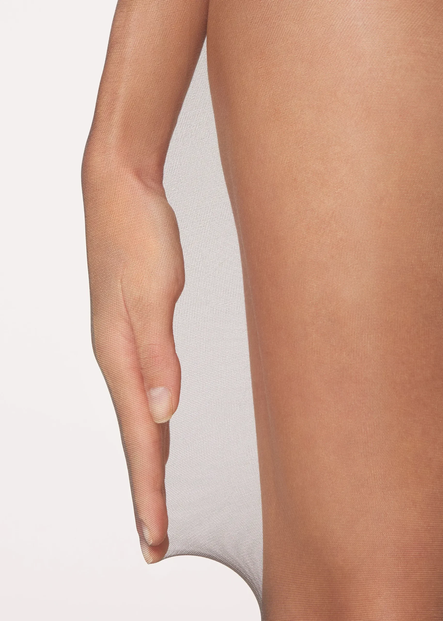 Women Calzedonia 20 Denier Sheer Tights
