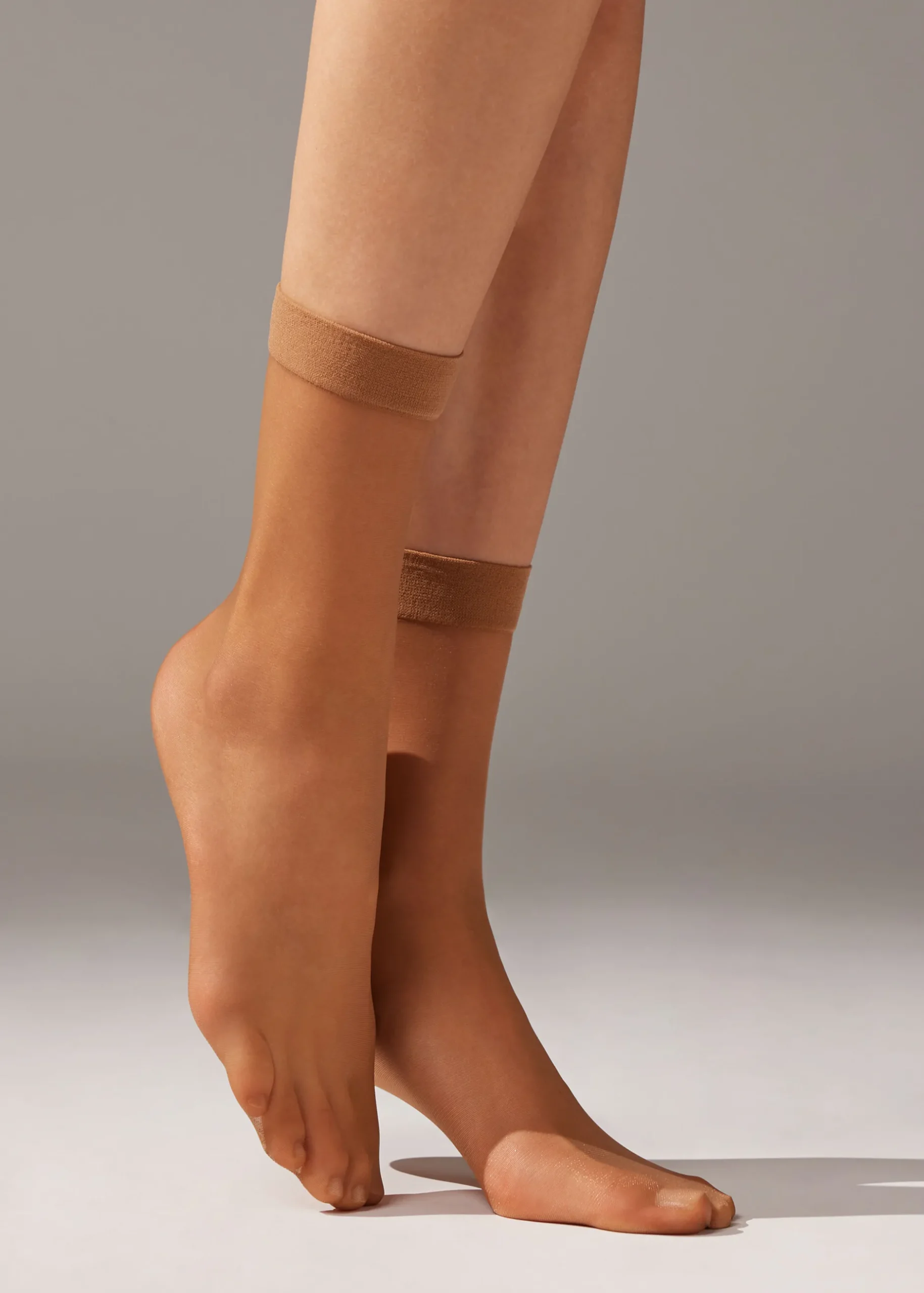 Women Calzedonia 8 Denier Ultra Sheer Socks